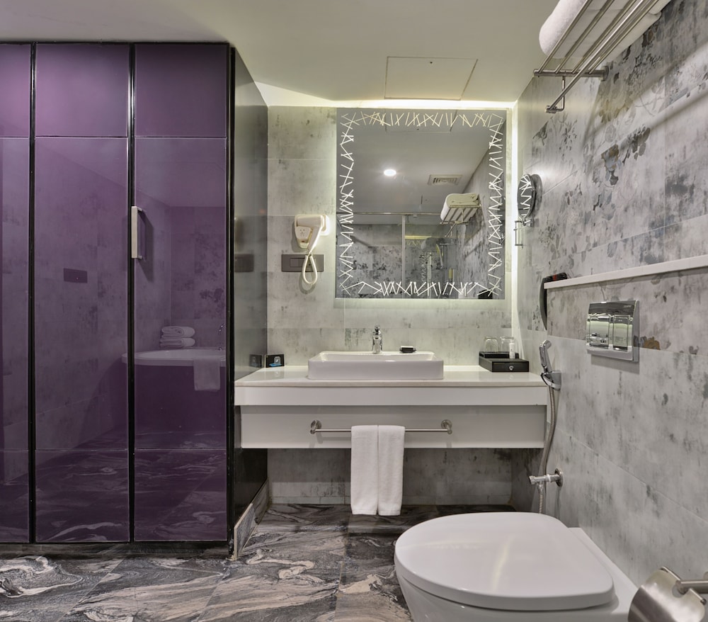 Regenta Central Antarim 8/48