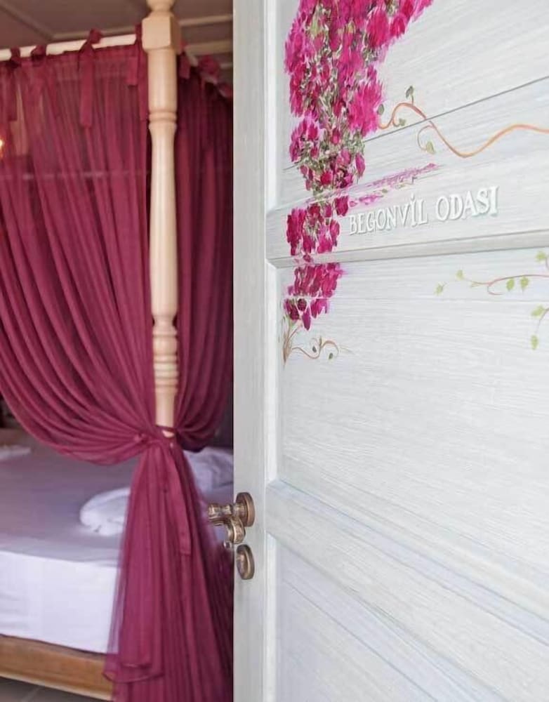 Igdeli Han Suit Otel Alacati 19/50