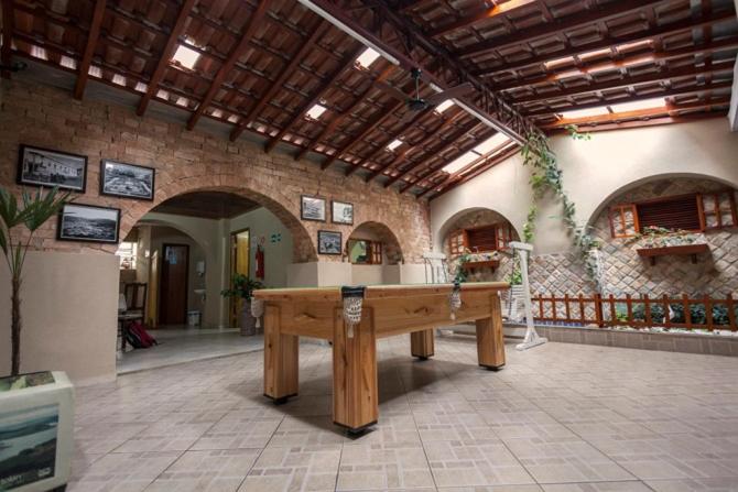 Hotel Modelo 2/50