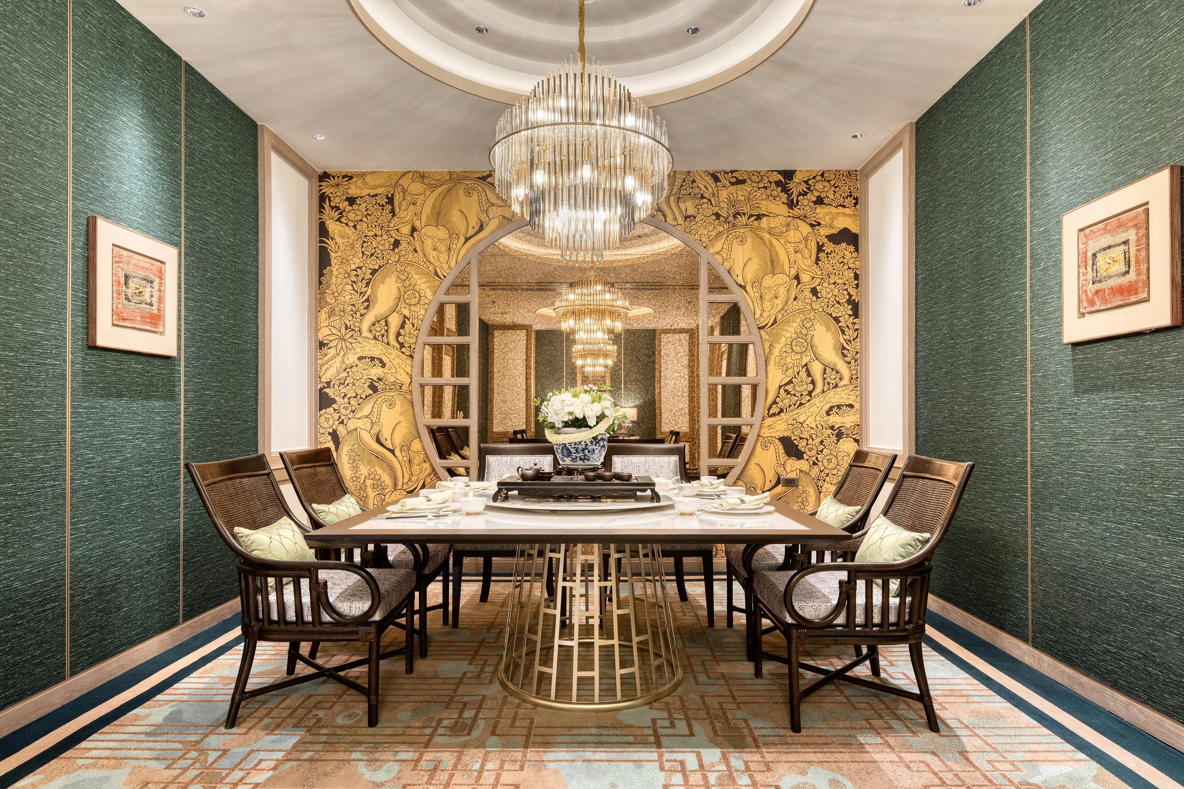THE ATHENEE HOTEL, A LUXURY COLLECTION HOTEL BANGKOK 35/63