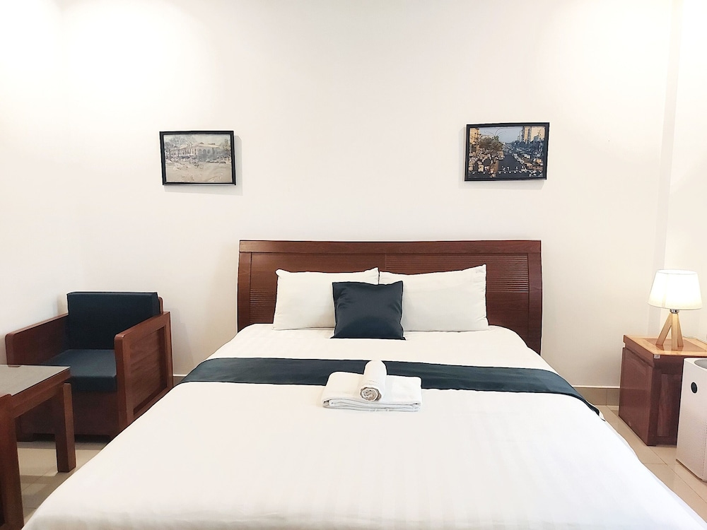 Twins Hotel 29/48