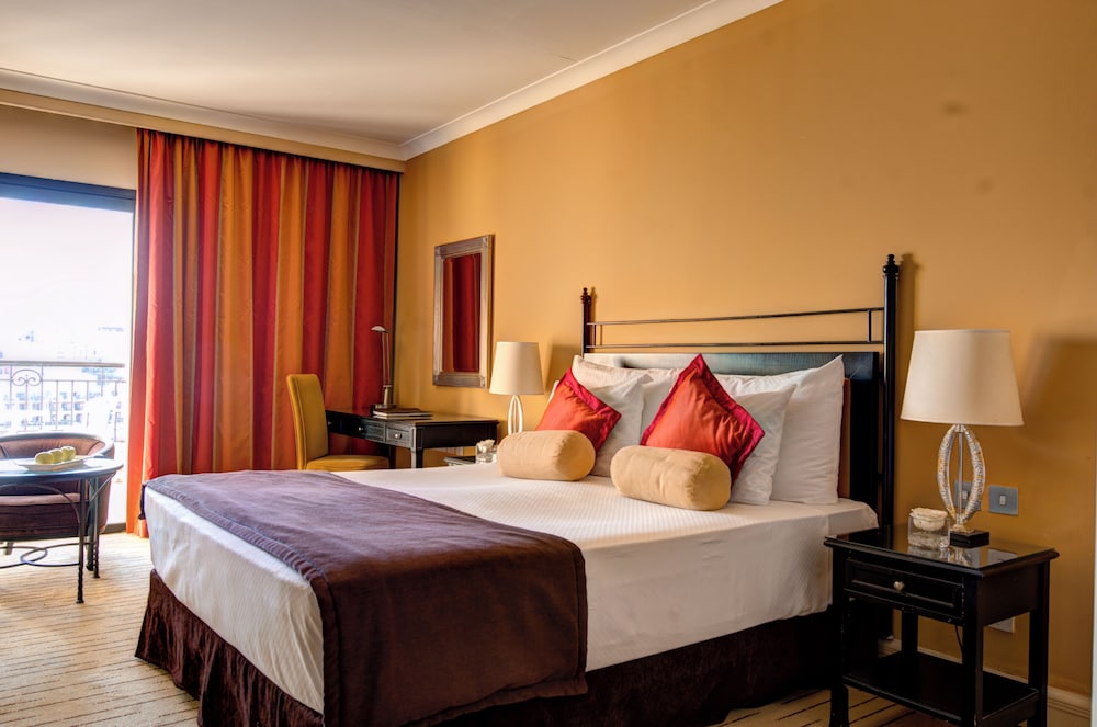 Corinthia Hotel St Georges Bay 16/50