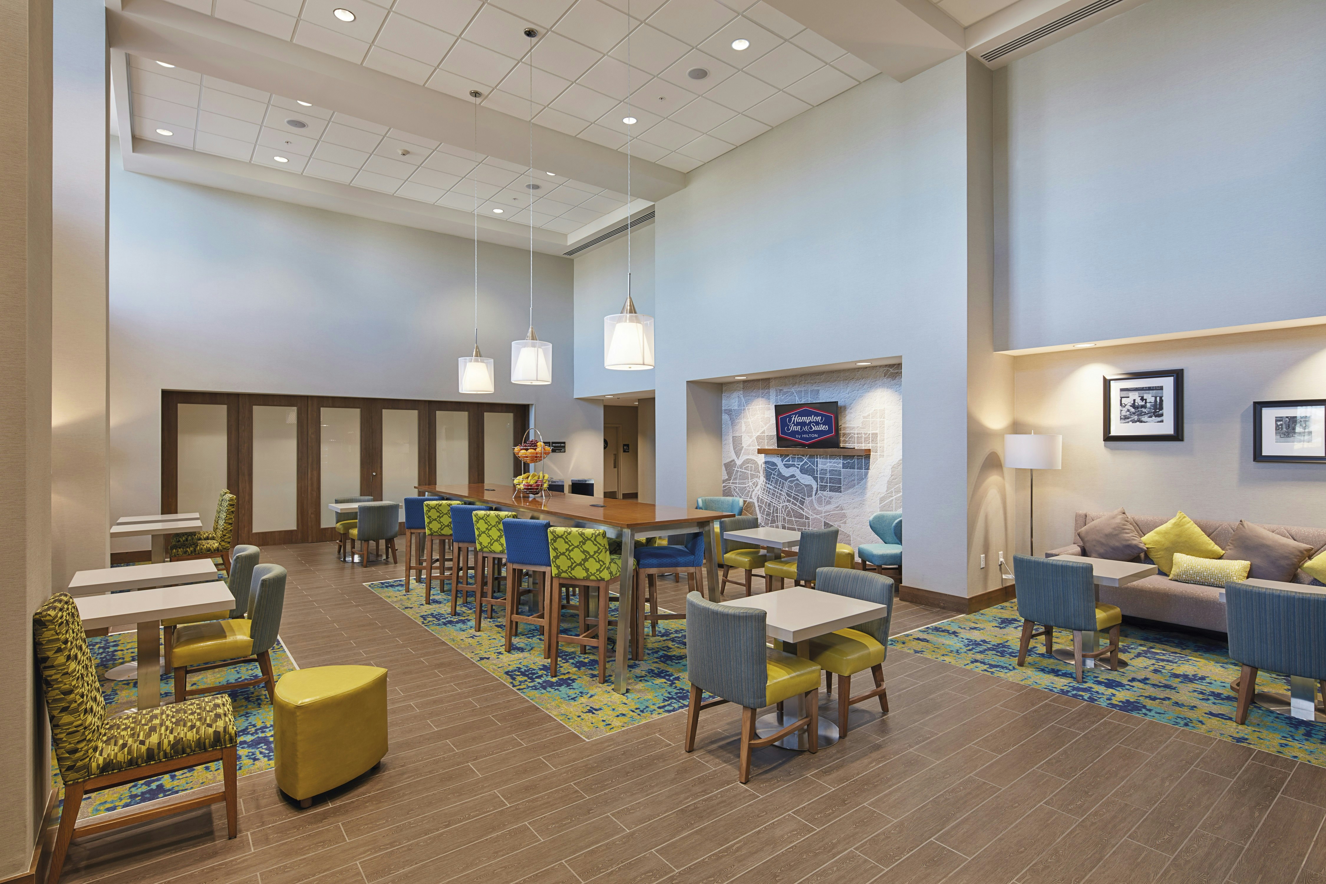 Hampton Inn and Suites Sacramento At Csus 48/51