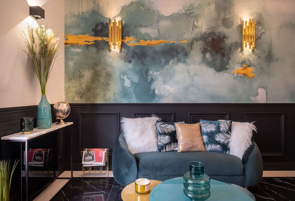 Mijos Appartements Hotel 5/44