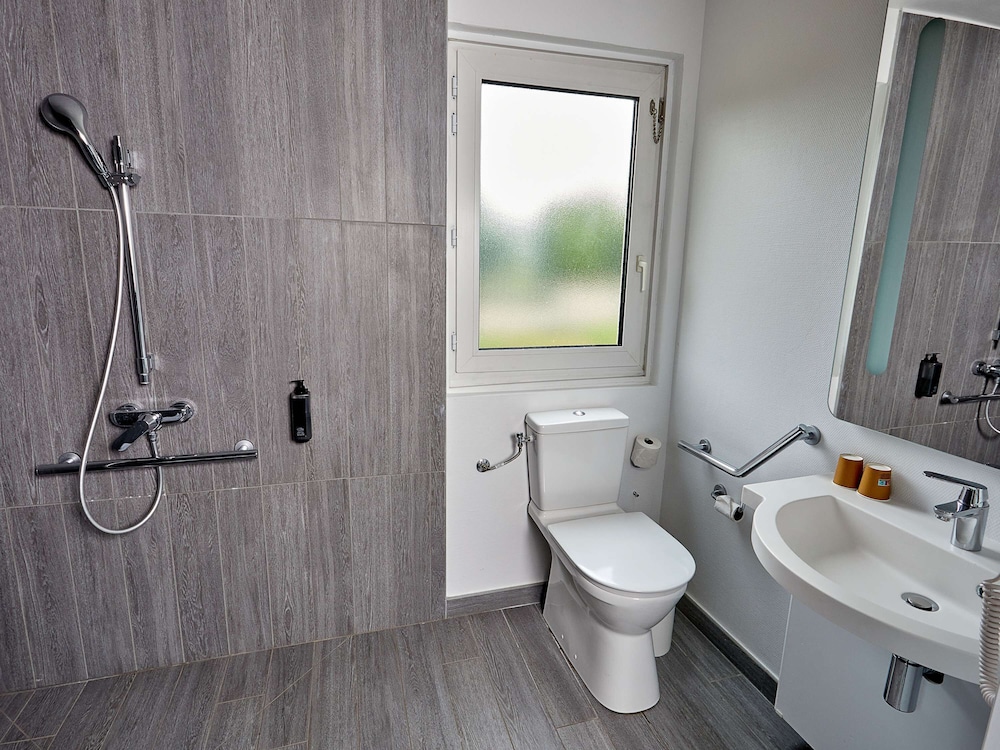 Hotel ibis Auxerre Sud 67/68