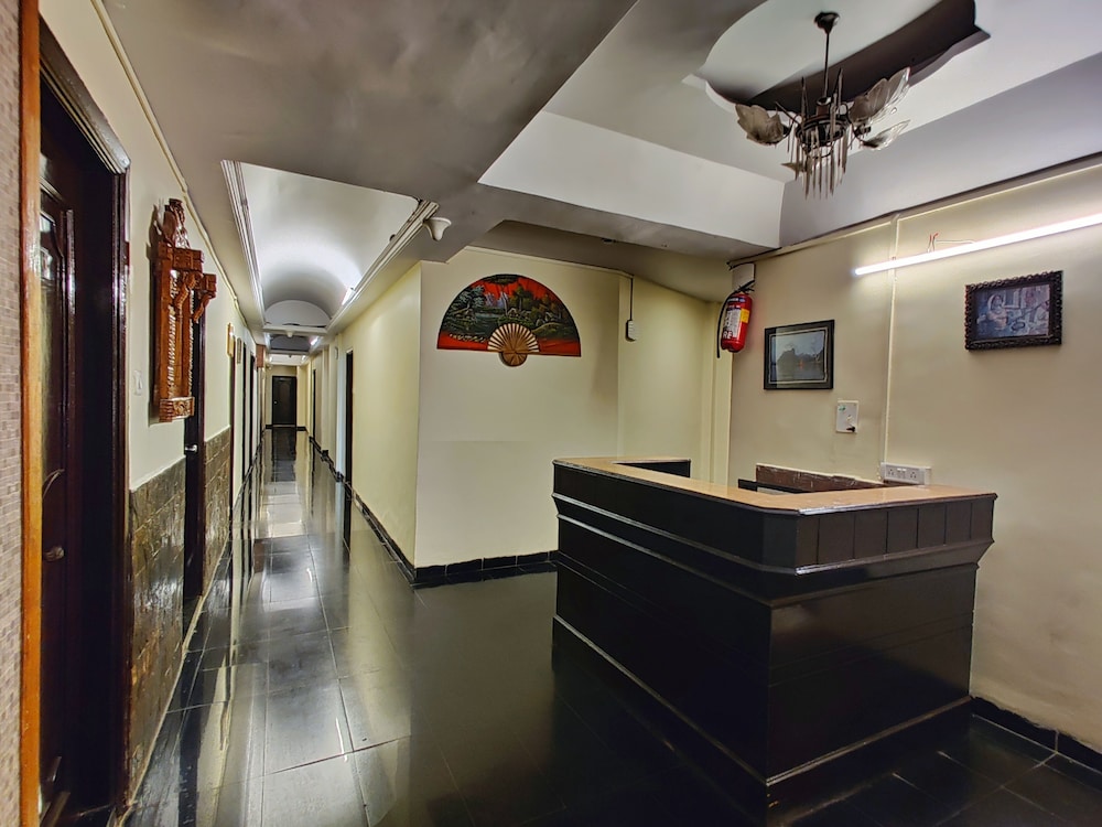 Hotel Pratap Heritage 8/50