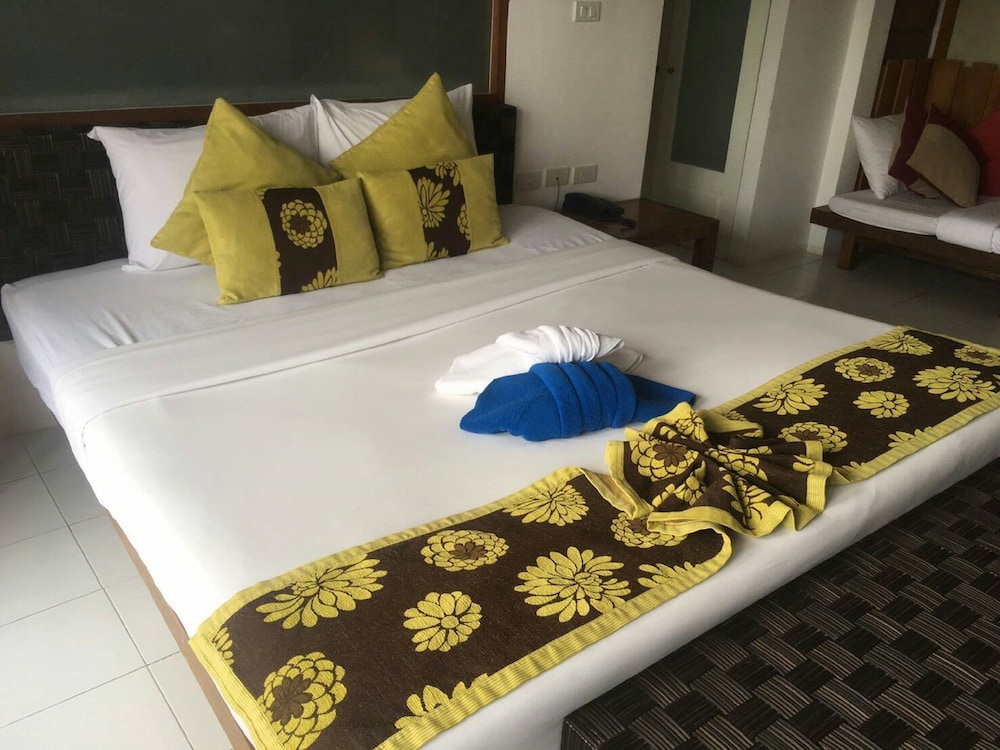Lawana Escape Beach Resort 15/50