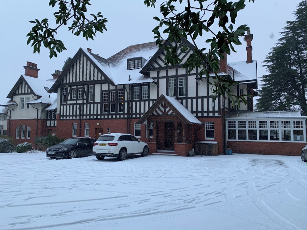 OYO Dunmar House Hotel 51/60