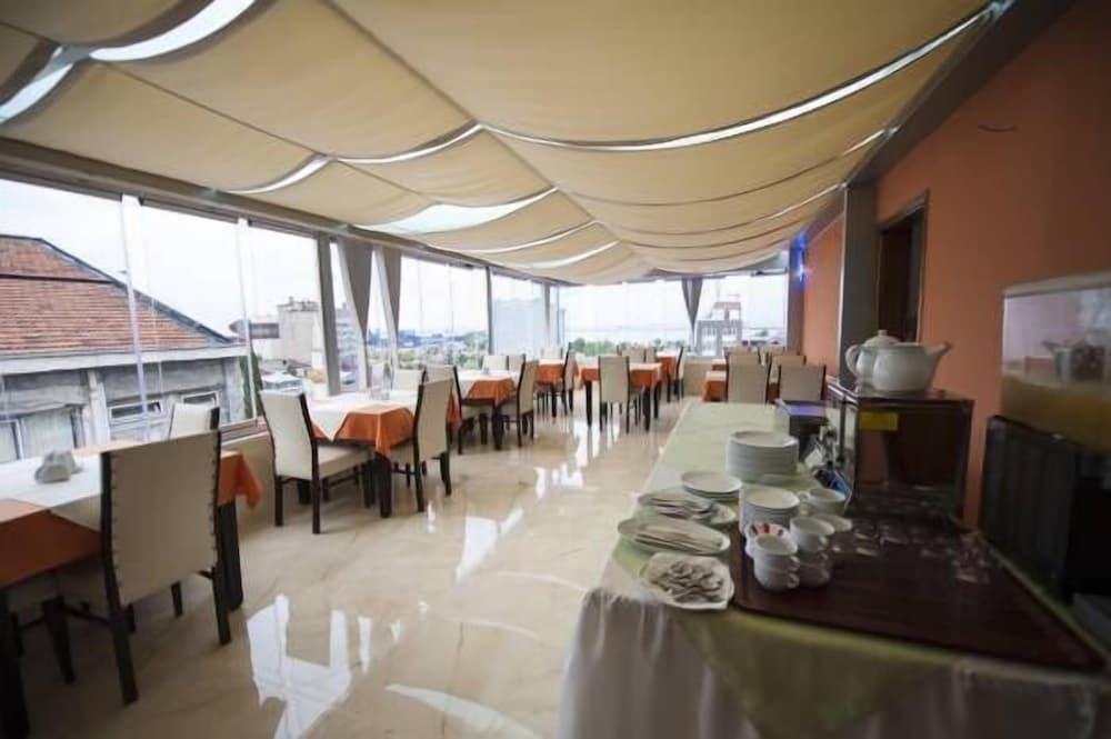 Grand Desi Hotel 37/50