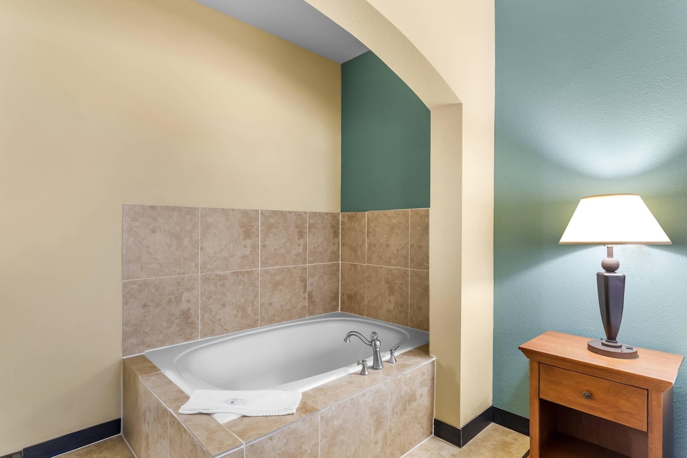 Quality Inn & Suites - Marlin 55/56