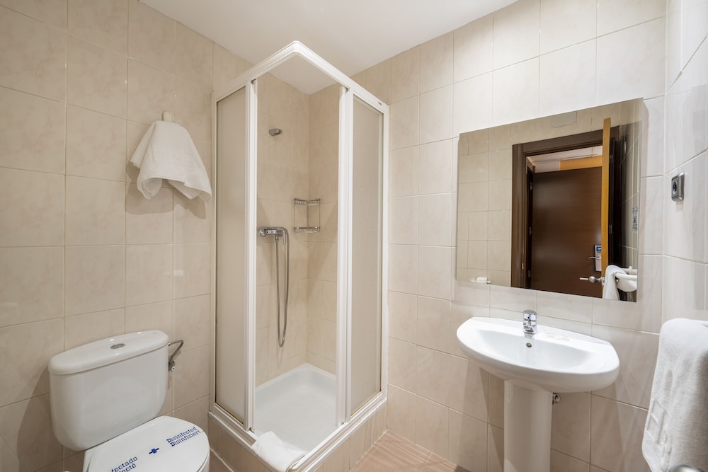 غرفة مفردة، Hostal Ballesta 13/16