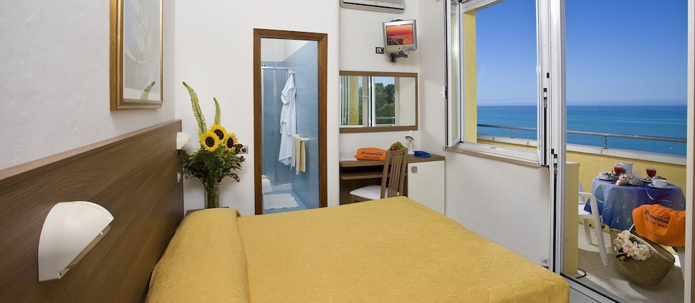 Hotel Promenade 50/50