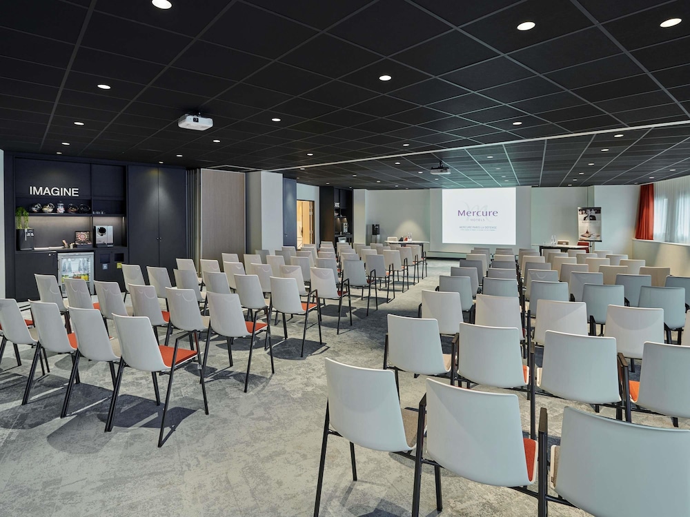 Mercure Paris La Defense 55/66