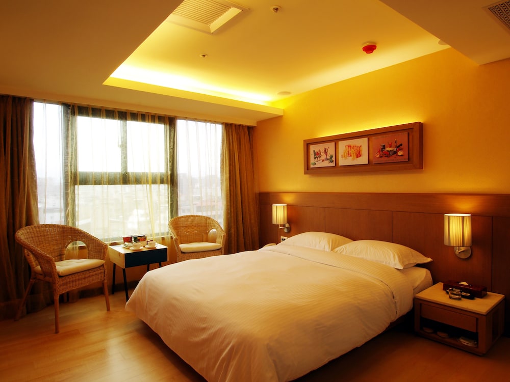 Eastern Star Hotel 11/35
