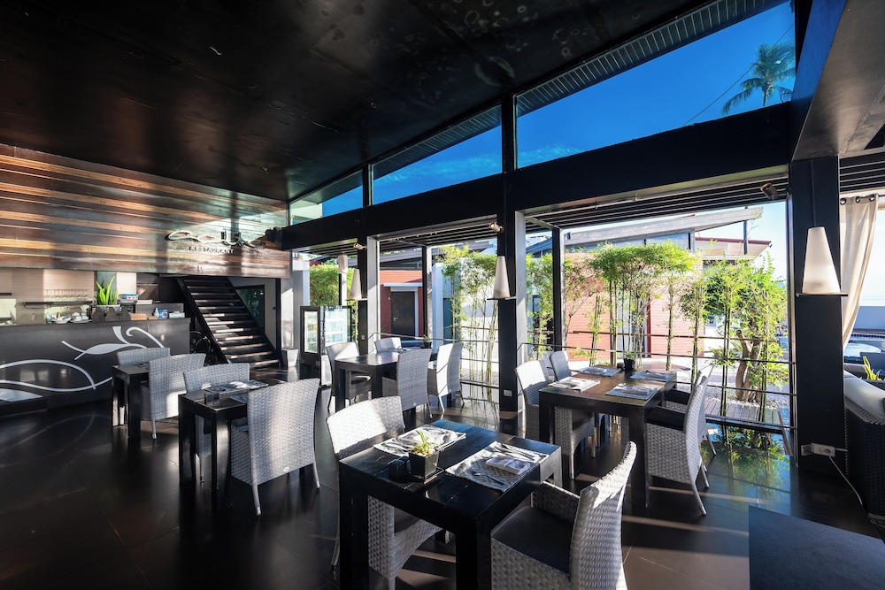 Aava Resort And Spa 43/66