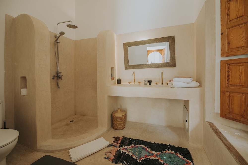 Riad Djebel 40/40