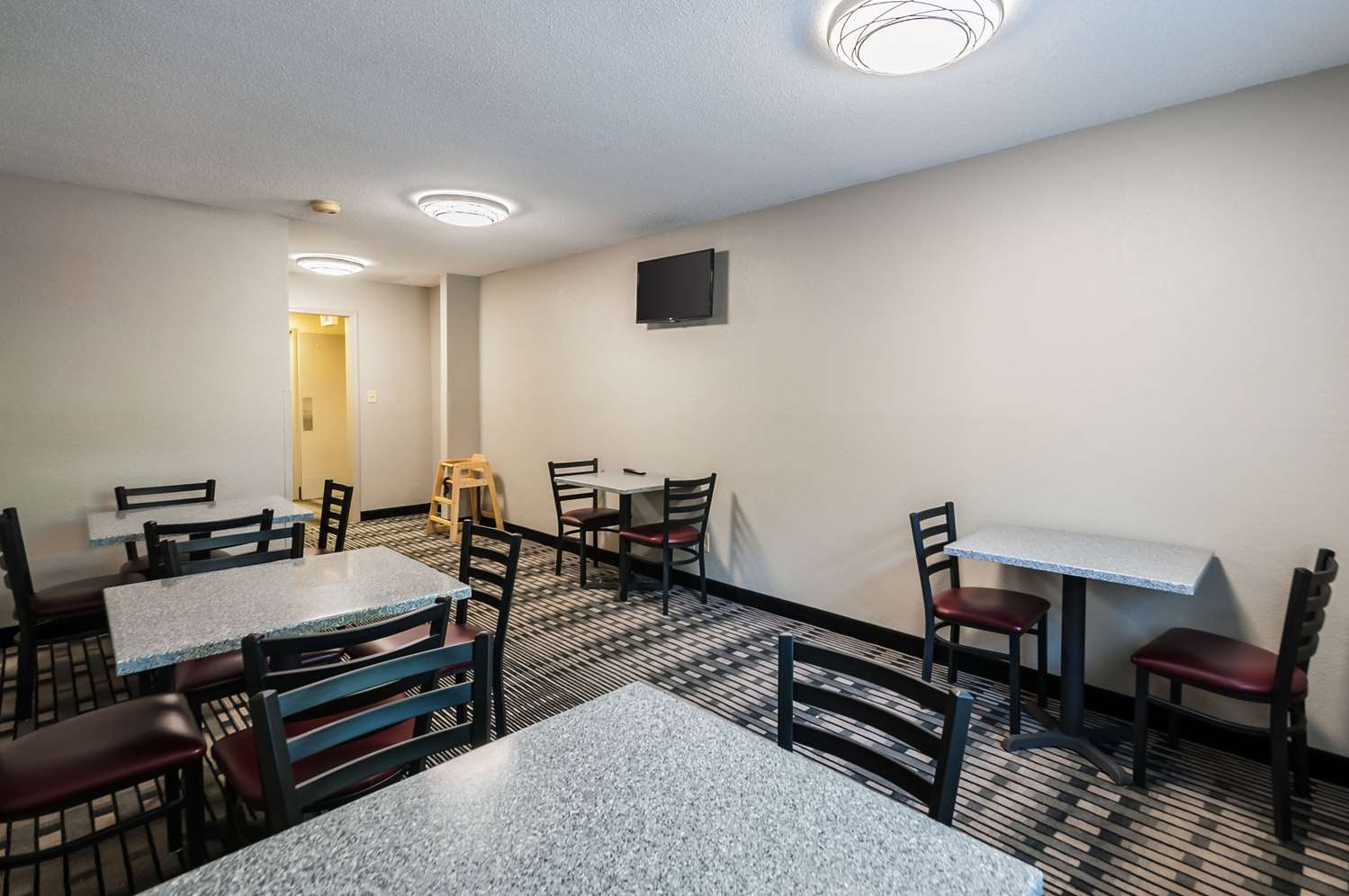 Quality Inn Solomons - Beacon Marina 17/25