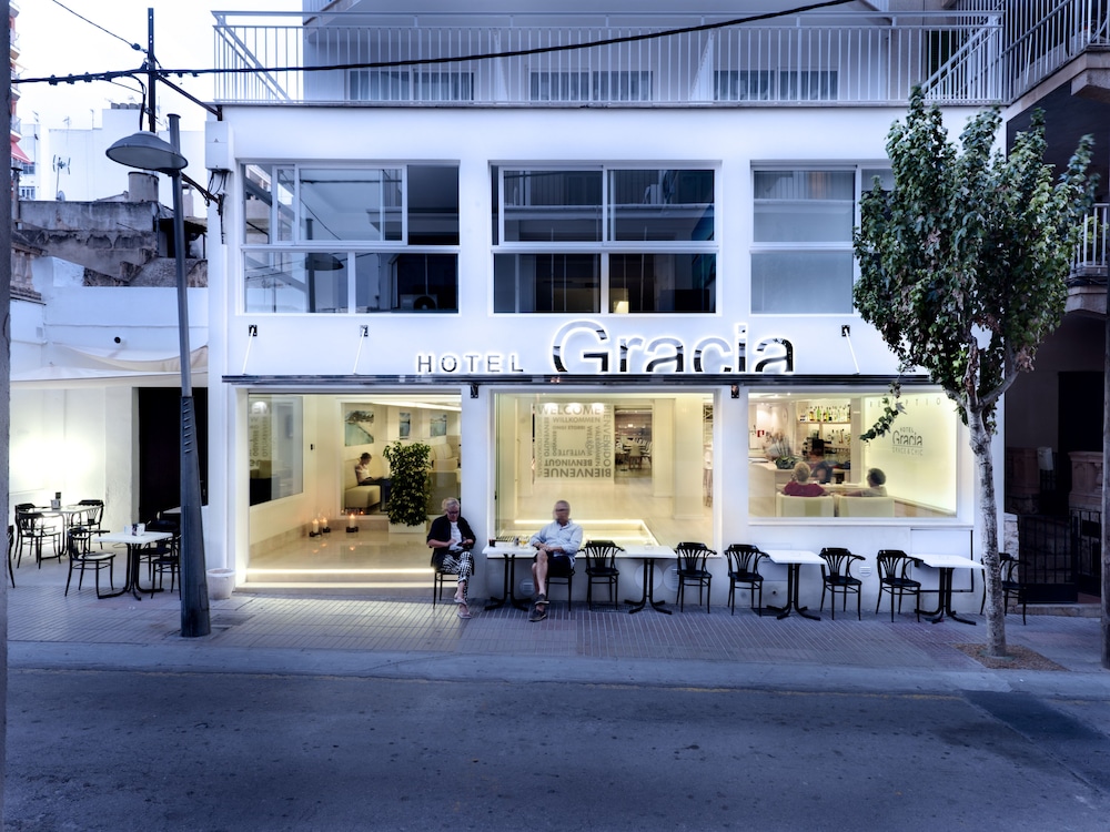 Gracia 4/56