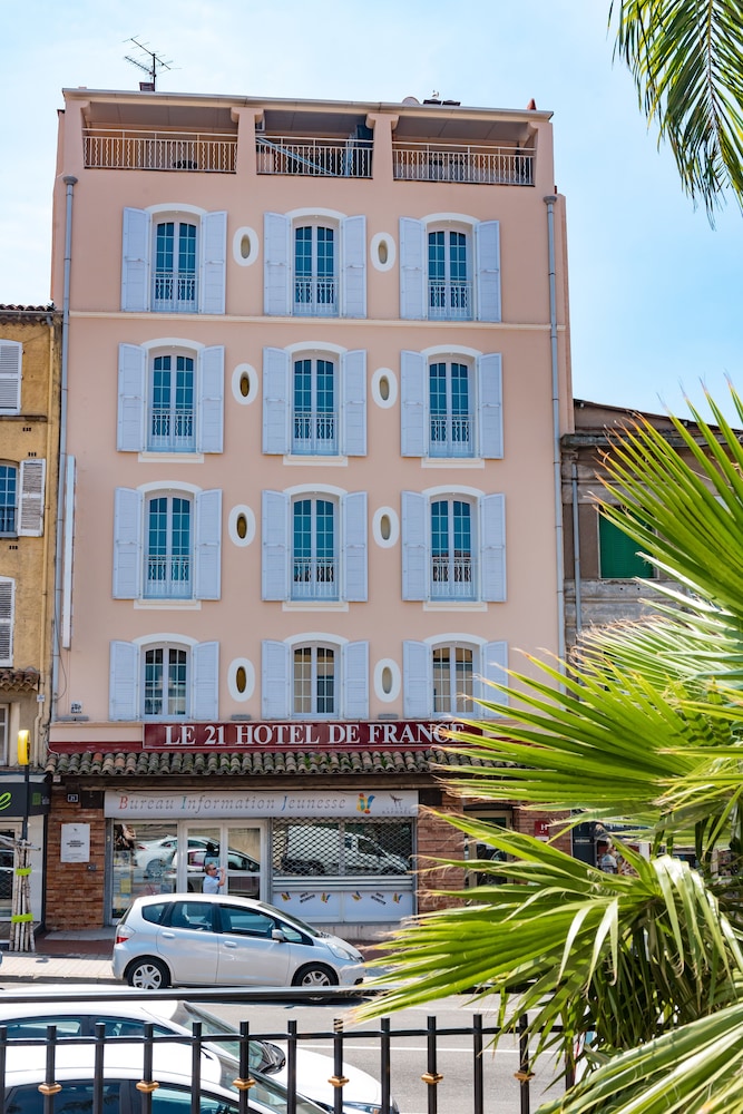 Le 21 Hotel 4/47