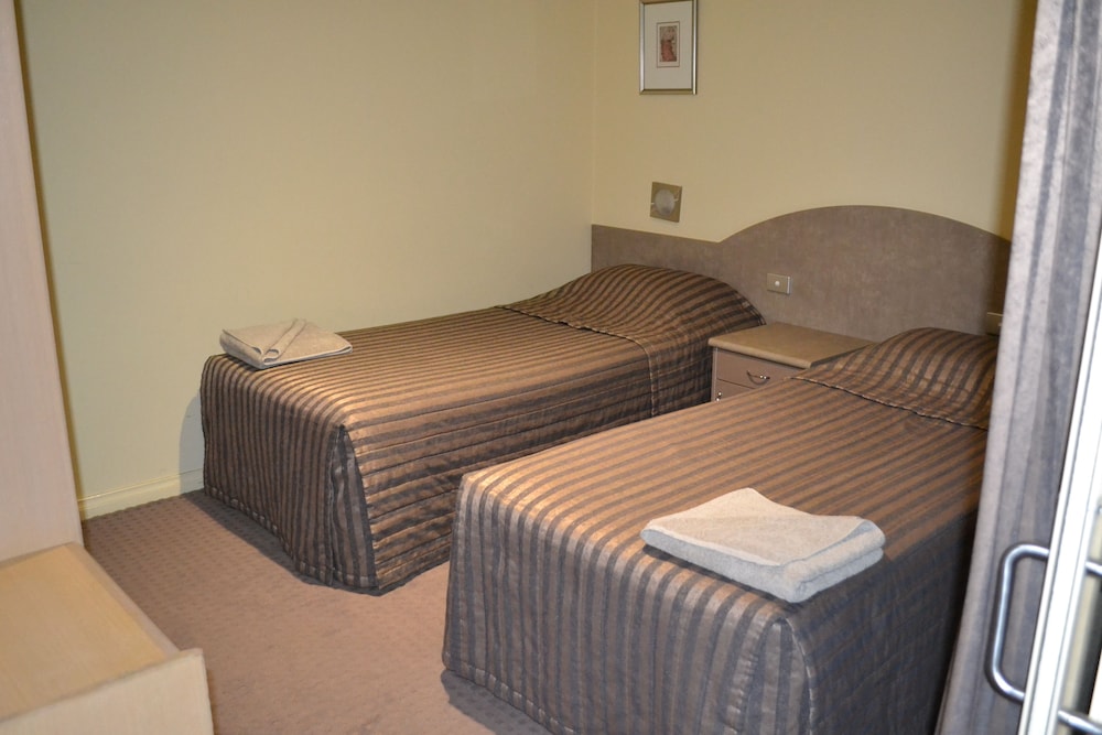Yarrawonga Mulwala Golf Club Resort 26/86