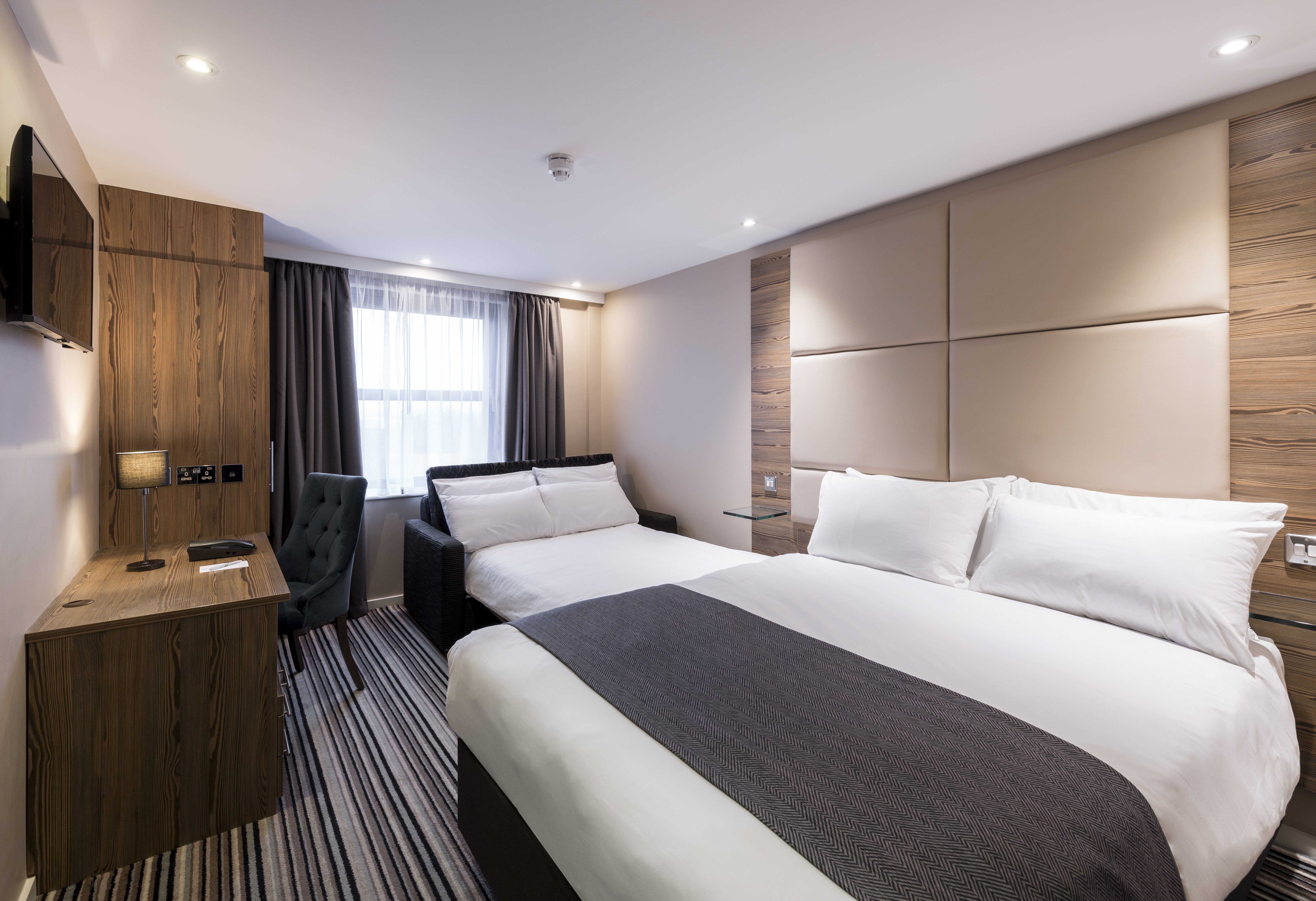 غرفة بسرير مزدوج مع أريكة، Holiday Inn York City Centre by IHG 2/2
