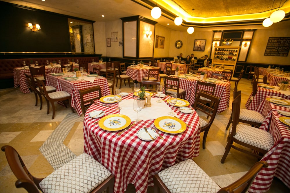 restaurant cafeteria
