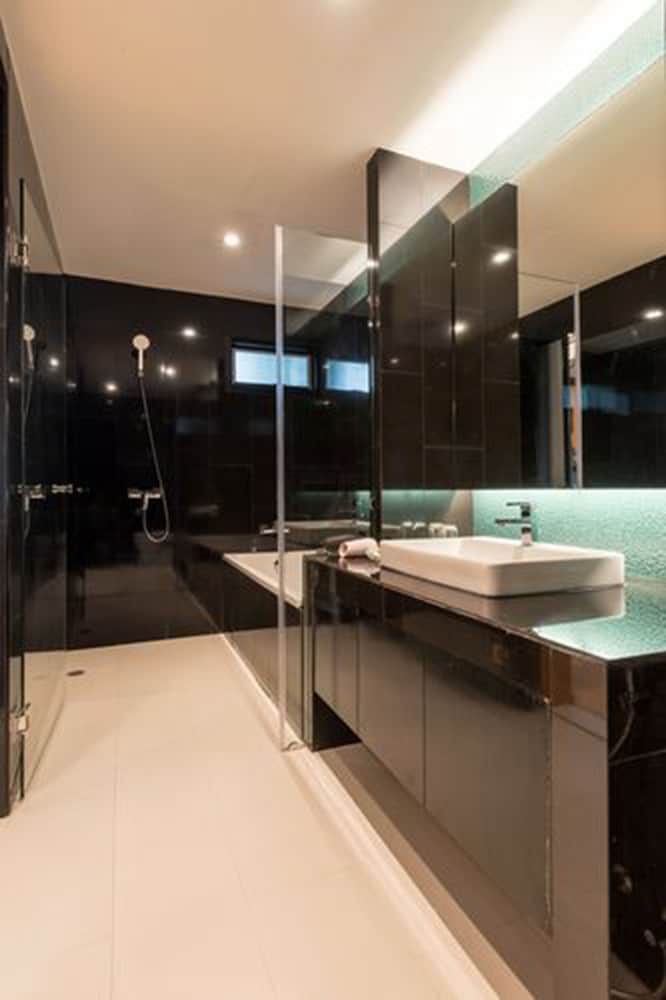 Asana Hotel & Residence 38/51