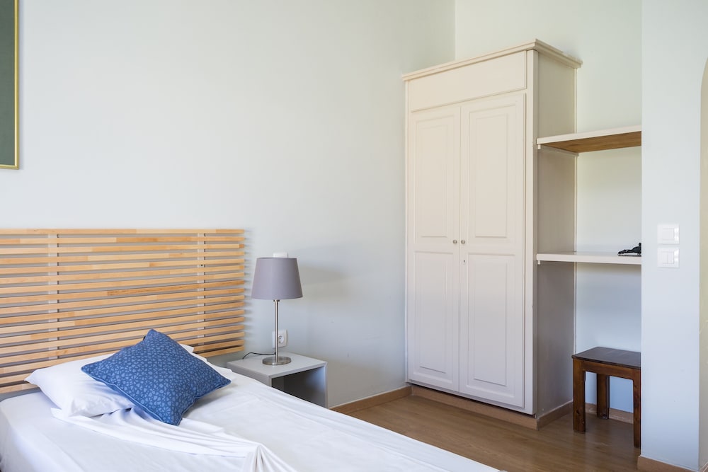 Folies Corfu Hotel Apartments 16/50