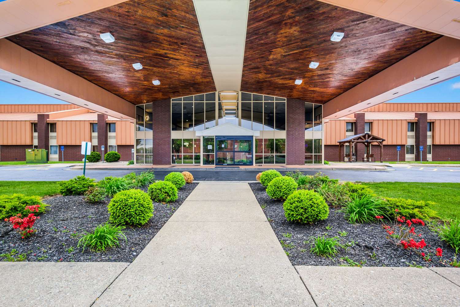 Quality Inn and Suites Florence Cincinnati South 47/48