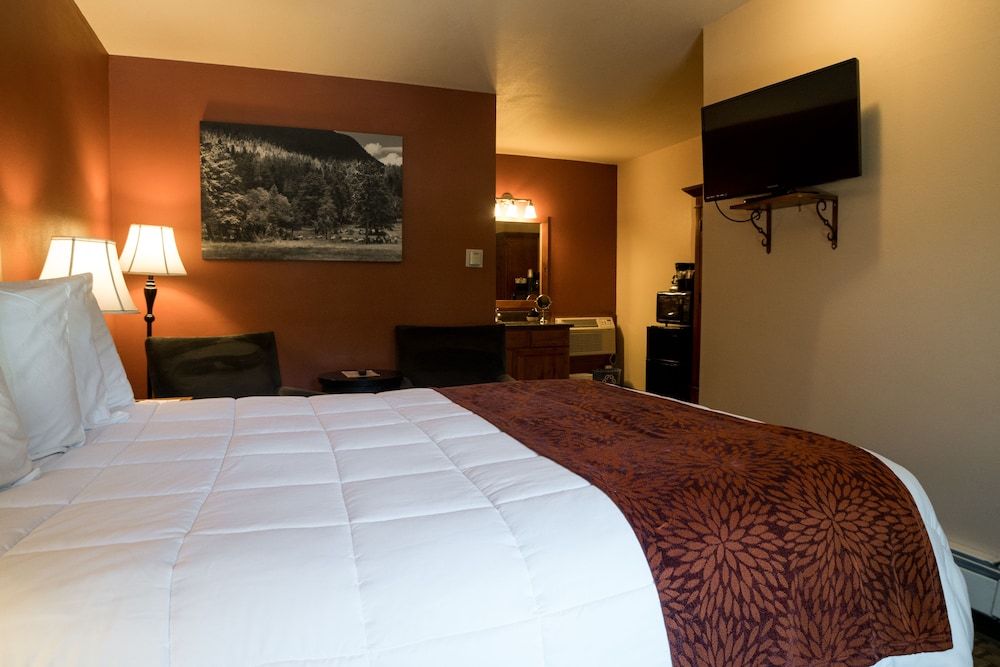 Silver Moon Inn 14/70
