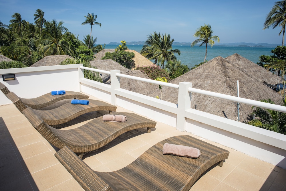 Serenity Resort 7/69