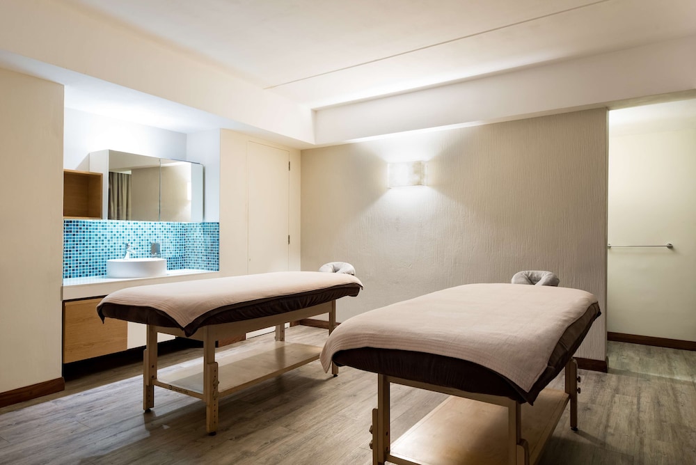 Radisson Blu Poste Lafayette Resort And Spa Adults Only 18/48