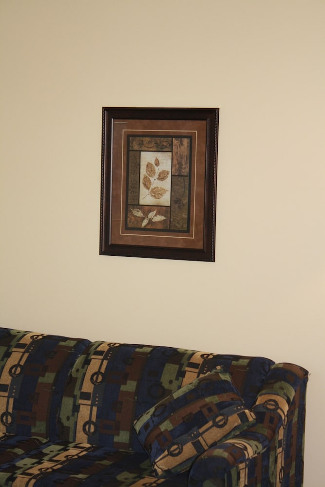 University of Alberta - Guest Accommodation 20/45