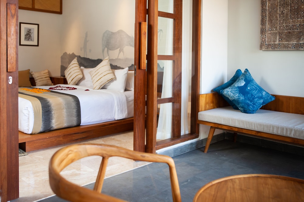 Dinara Ubud 32/51