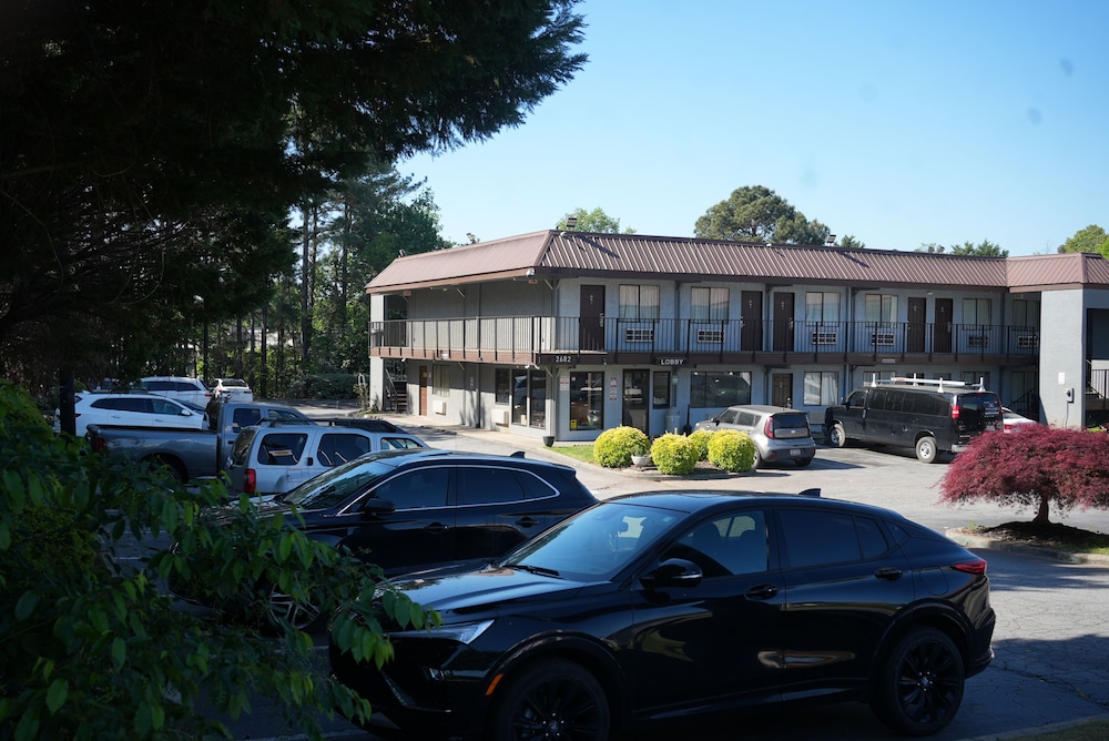 Western Inn Marietta 1/26
