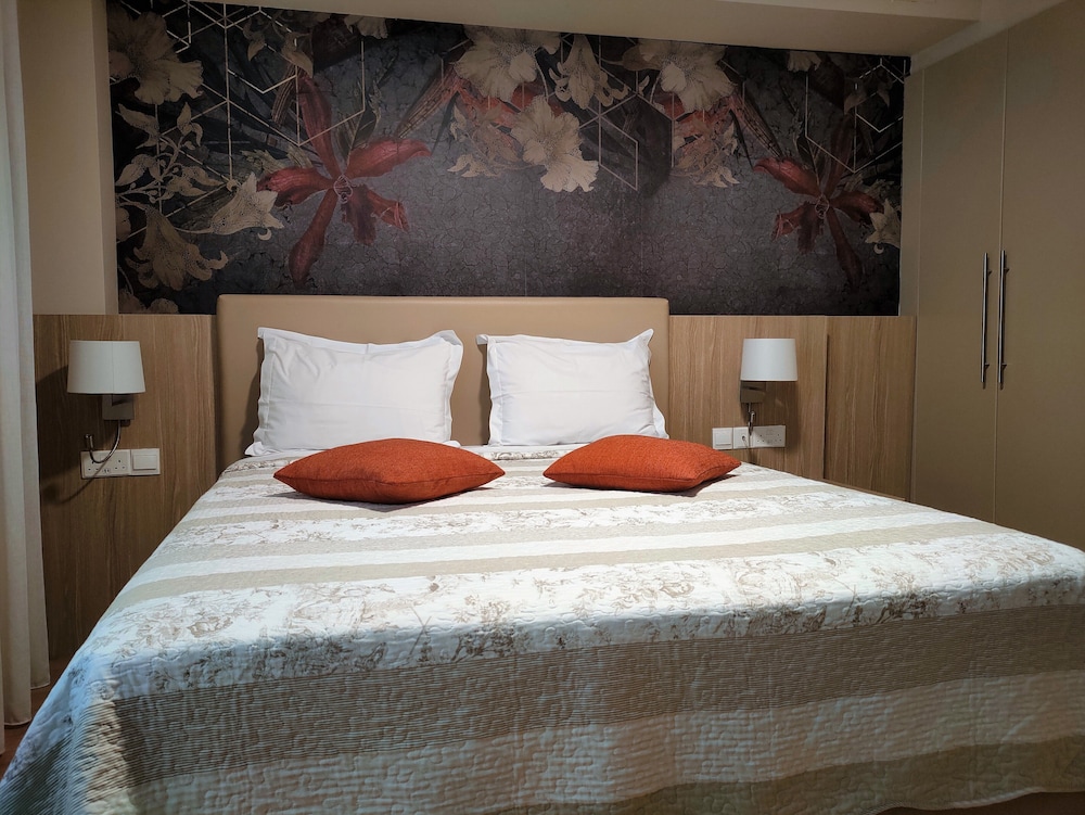 ALMOND BUSINESS SUITES 9/64