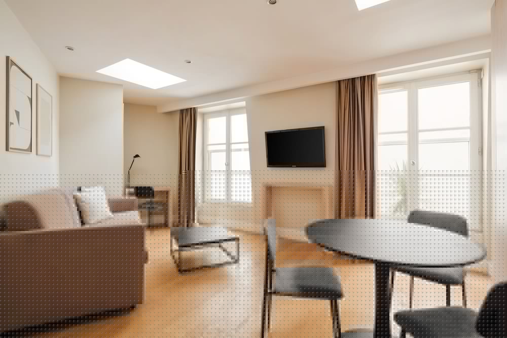 L Edmond Hotel Parc Monceau 34/67