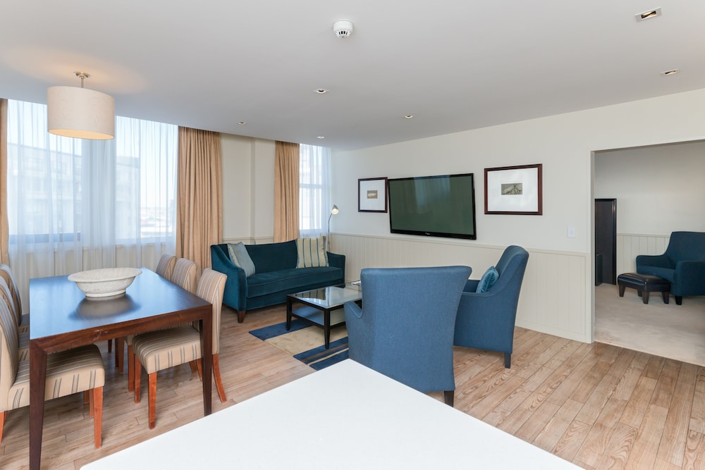 Scenic Hotel Southern Cross 44/61
