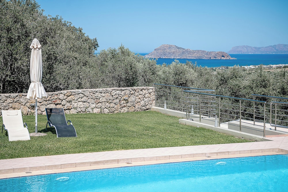 Villa Athinais 22/40