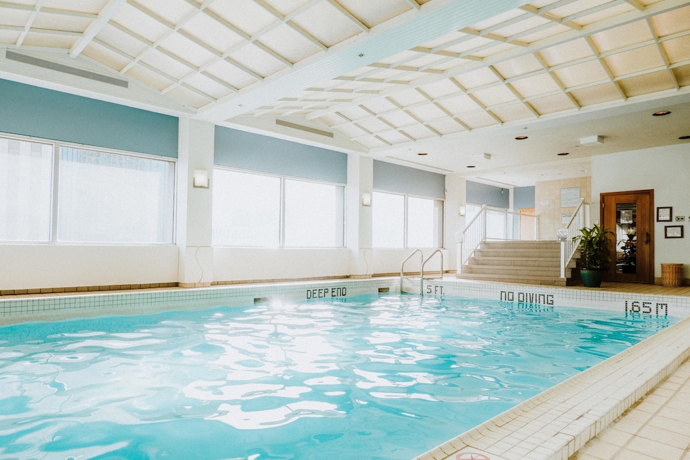 Fairmont Winnipeg 40/69