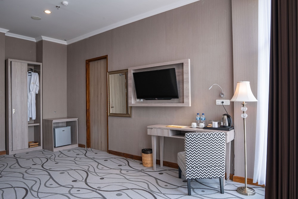 Goldvitel Hotel Surabaya 36/47