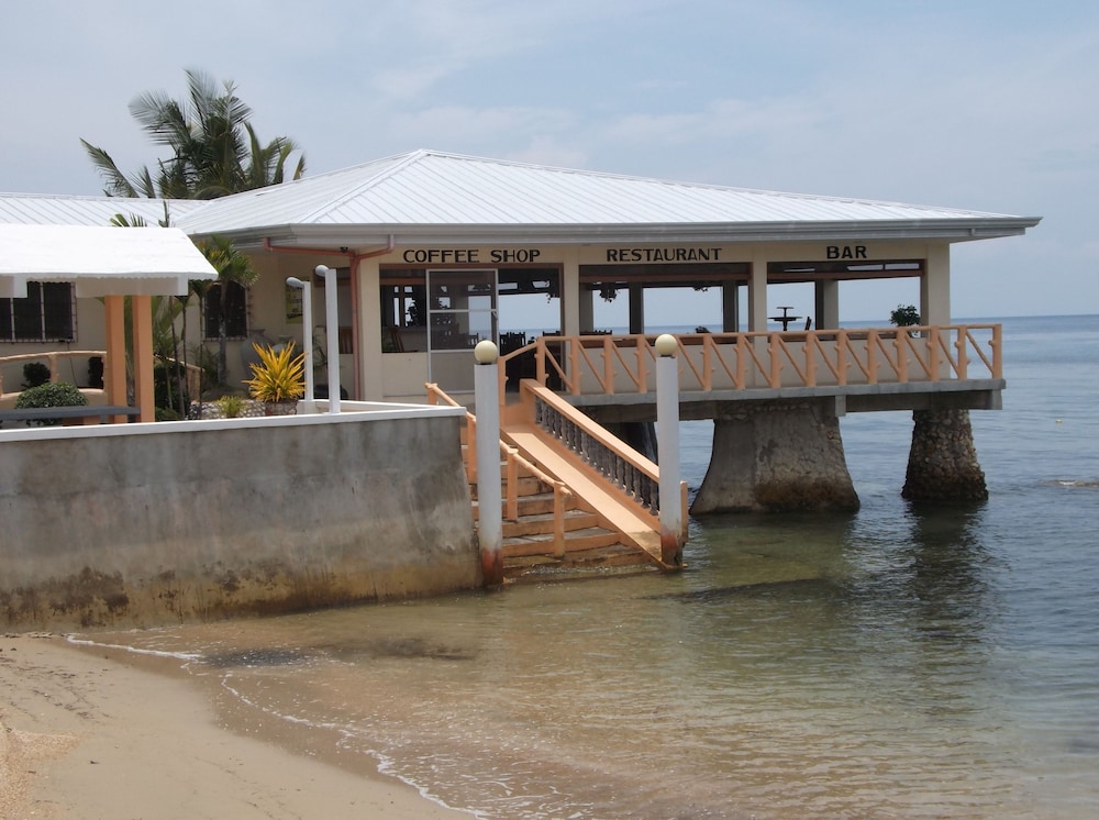 Ocean Bay Beach Resort 43/50
