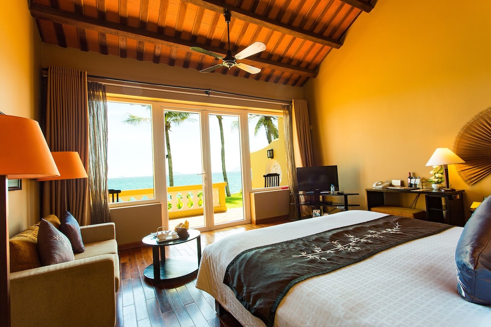 Victoria Hoi An Beach Resort And Spa 24/80