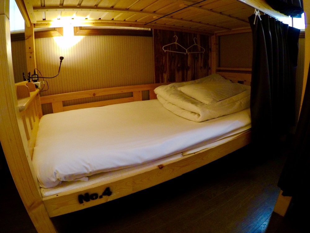 Iza Kamakura Guest House & Bar 27/65