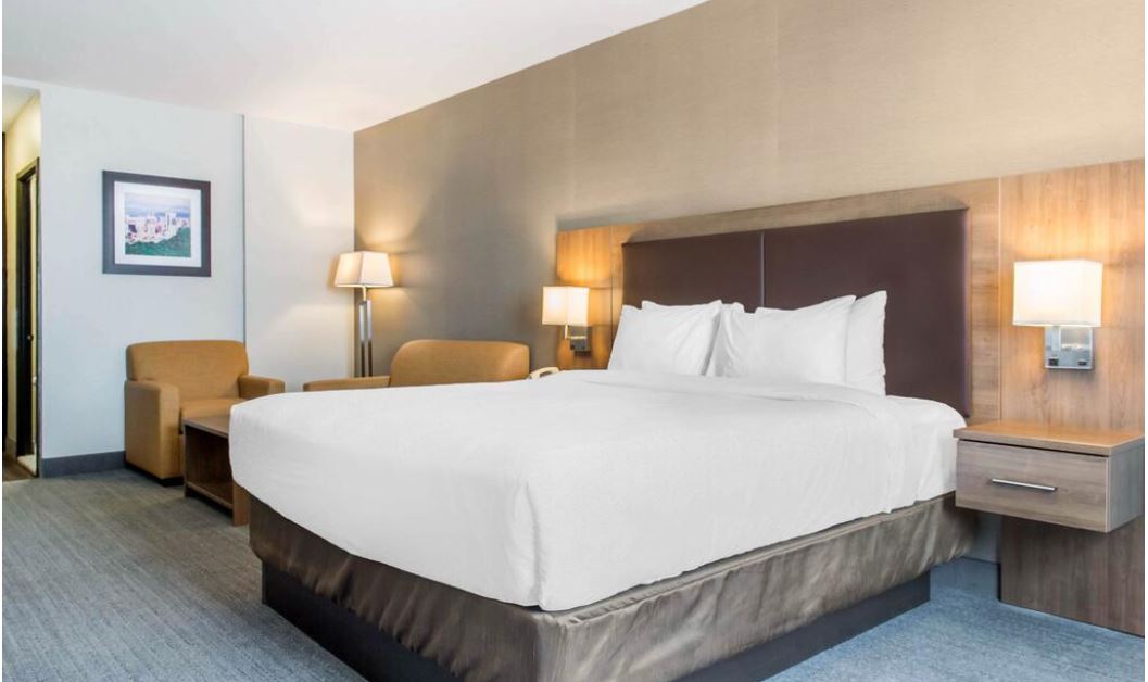 EFFICIENCY, KING BED