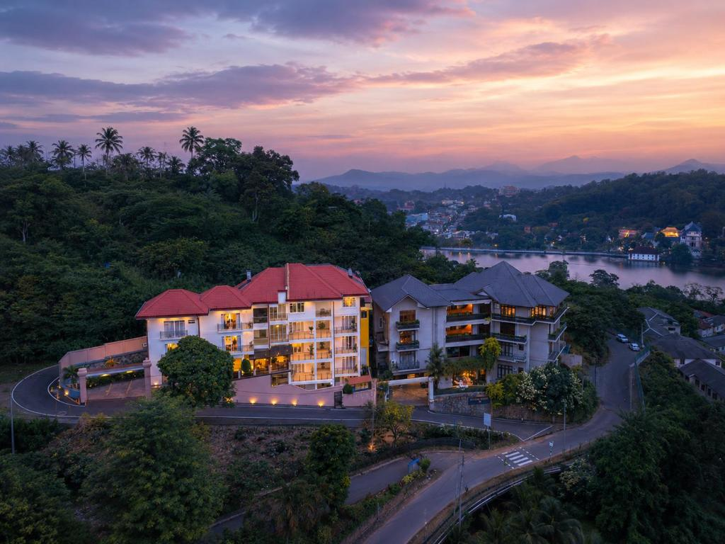 Hotel Cassendra Kandy in KANDY