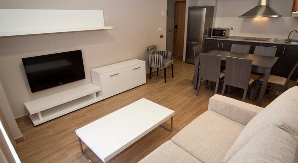 Apartahotel & Spa Jacetania 41/67