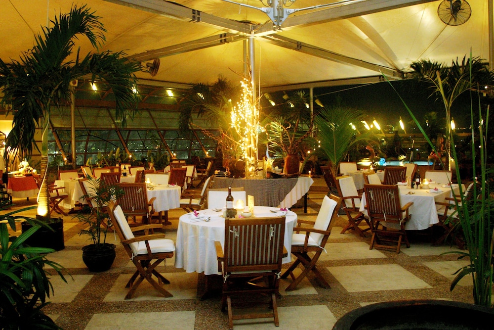 Grand Arkenso Park View Simpang Lima (ex. Horison Semarang) 46/61