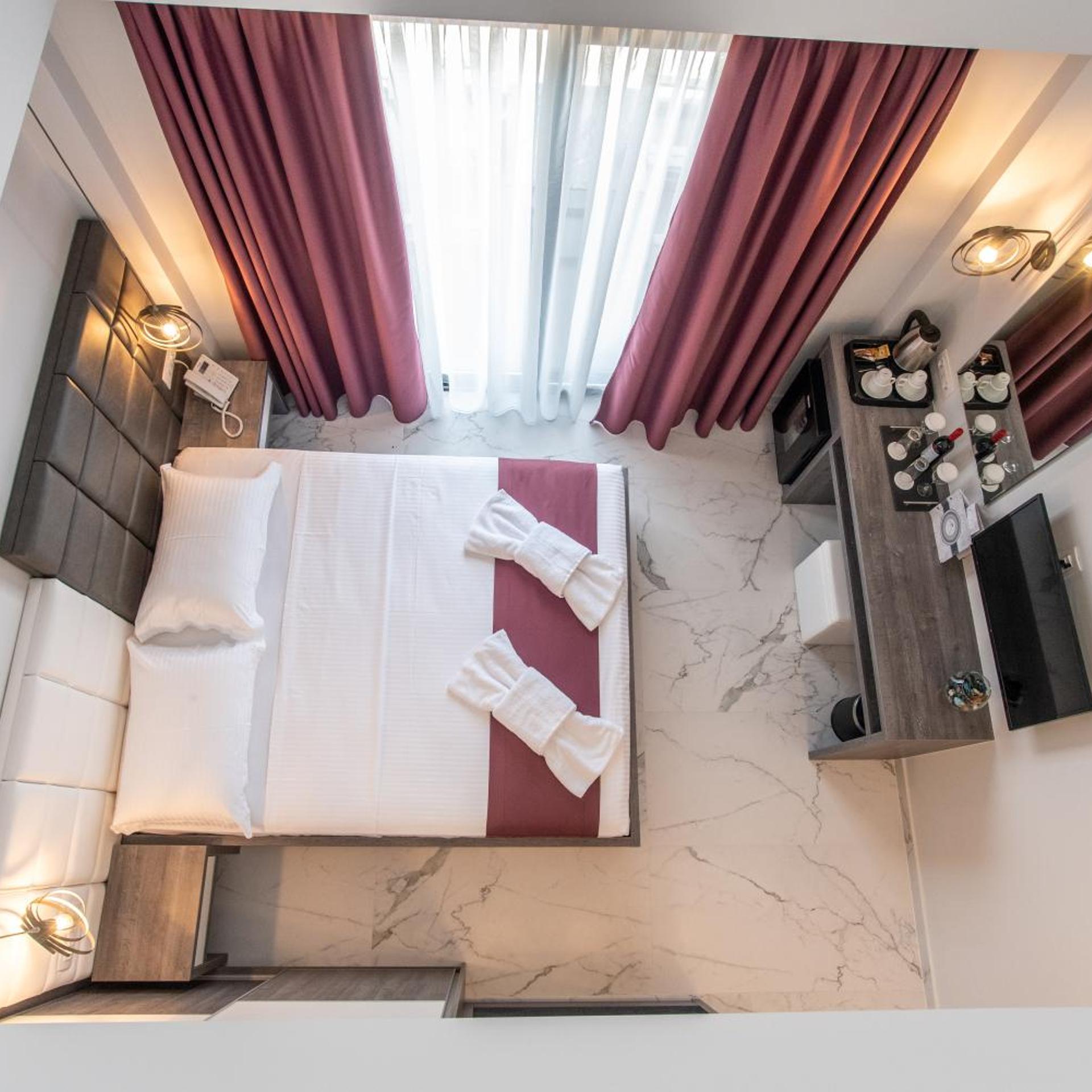 Room, Quadruple, Two Story