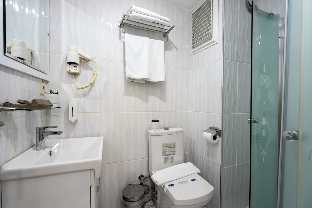 SAYEBAN GOLD HOTEL 62/65